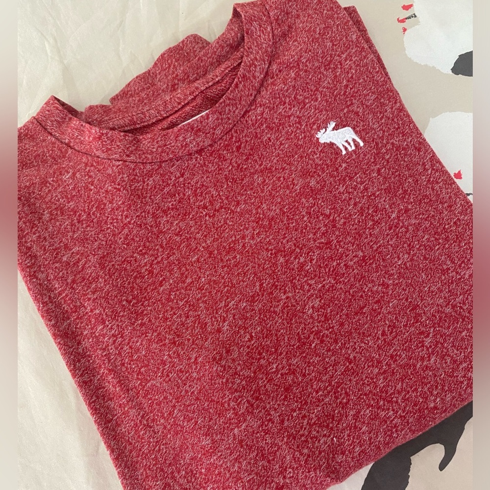 Abercrombie kids long sleeve tee ! Boys